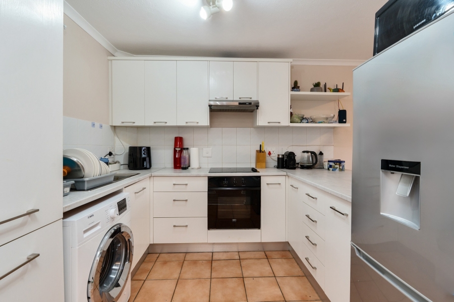 2 Bedroom Property for Sale in Claremont Western Cape